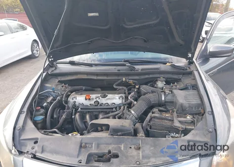 2010 Honda Accord 2.4 Lx-P z USA, uszkodzony, nr VIN 1HGCP2F44AA031747